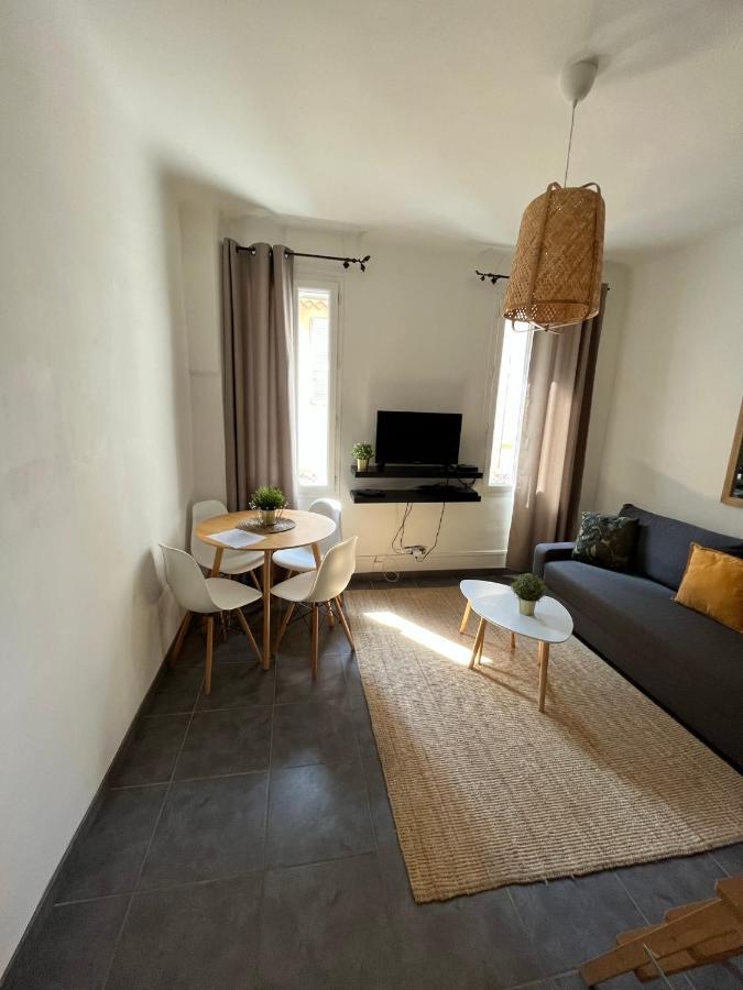Studio 12 Vieux Port Lägenhet La Ciotat Exteriör bild
